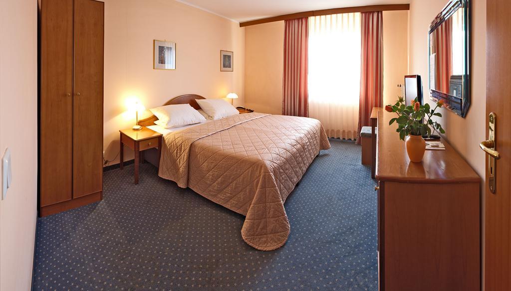 Rubin Hotel 3*